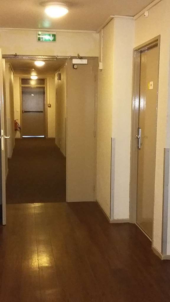 Ibis Budget Chilly-Mazarin Les Champarts Dalaman gambar