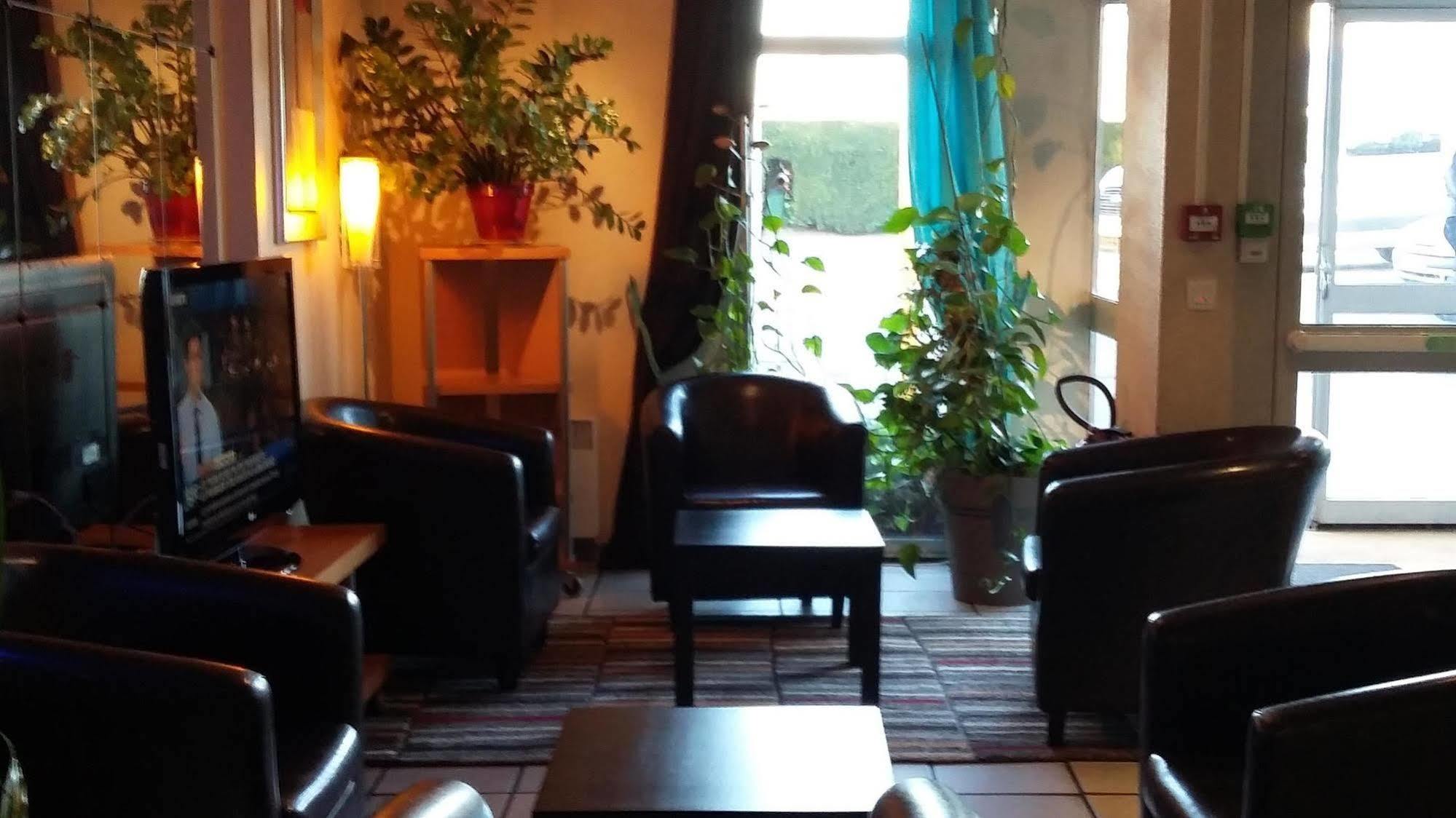 Ibis Budget Chilly-Mazarin Les Champarts Luaran gambar