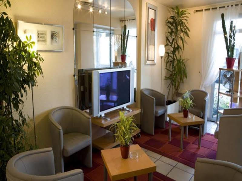 Ibis Budget Chilly-Mazarin Les Champarts Luaran gambar