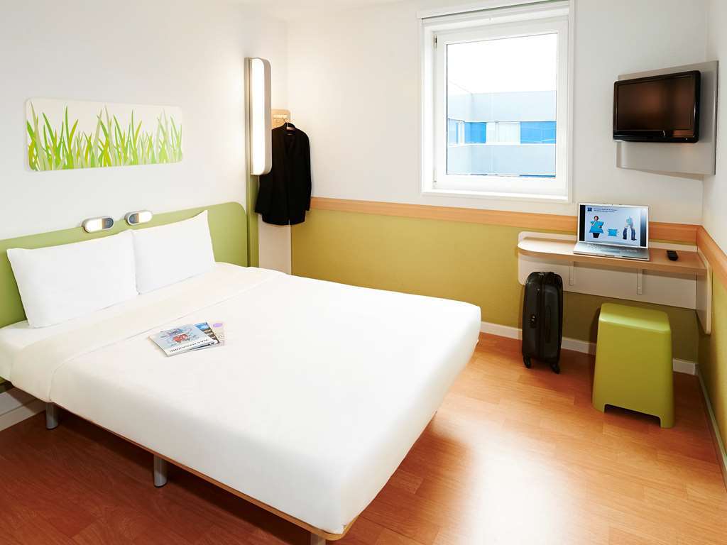 Ibis Budget Chilly-Mazarin Les Champarts Bilik gambar